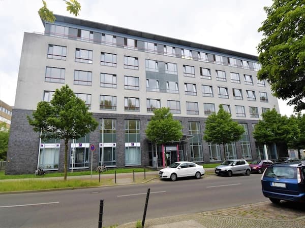 Büro- und Geschäftshaus – Berlin–Lichtenberg